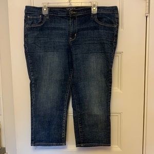 Old Navy the Flirt size 16 Capri jeans